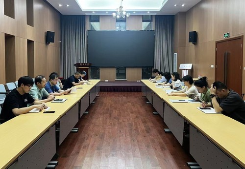 10774、市院士中心党支部开展深入贯彻中央八项规定精神学习教育专题学习，组织学习教育群众评估，要求慎终如初抓紧抓细学习教育后续工作ok